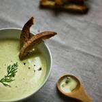 Velouté de légumes verts estivaux et mouillettes