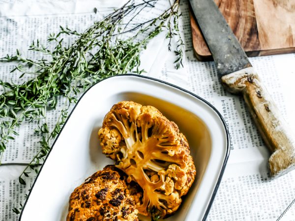 Chou fleur rôtis au bouillon / poulet pané coco et bouillon qui réchauffe