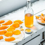 Écorces de citron confites et son sirop